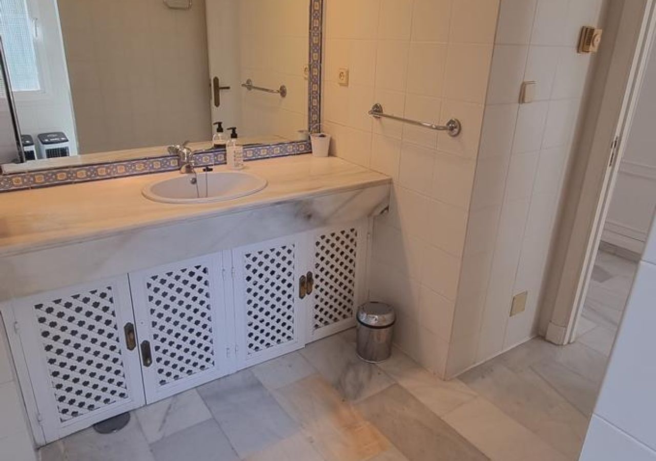 Castilla House Sotogrande 4 Bedroom Apartment to Rent