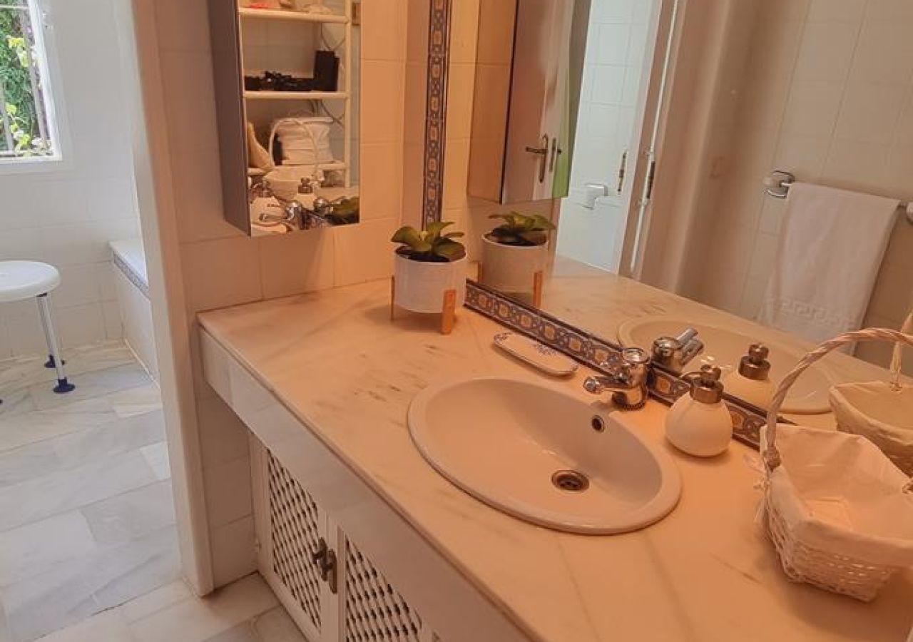 Castilla House Sotogrande 4 Bedroom Apartment to Rent