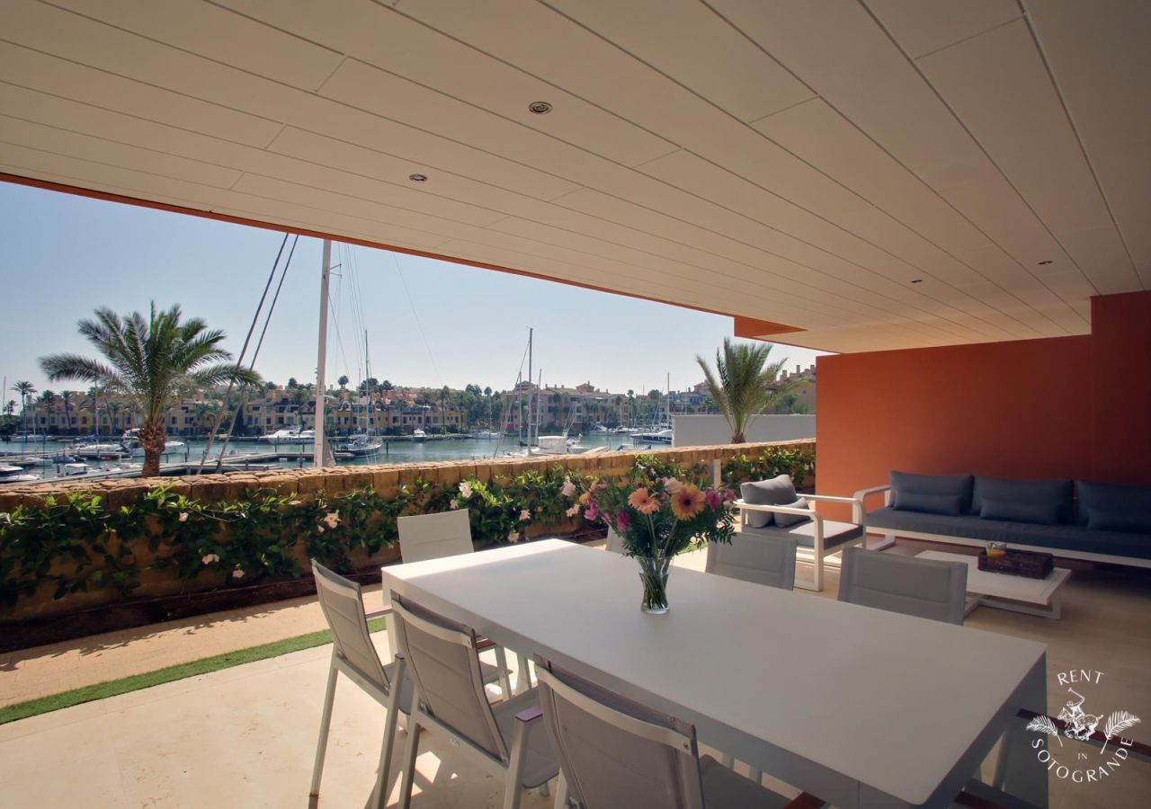 Sotogrande Holiday Rental Apartment Ref: MAR11B